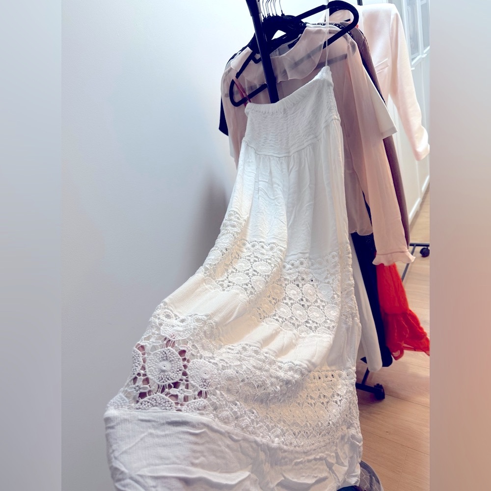 Beautiful Bohemian White Strapless Crochet Lace Design Beach Dress - Picture 4 of 16